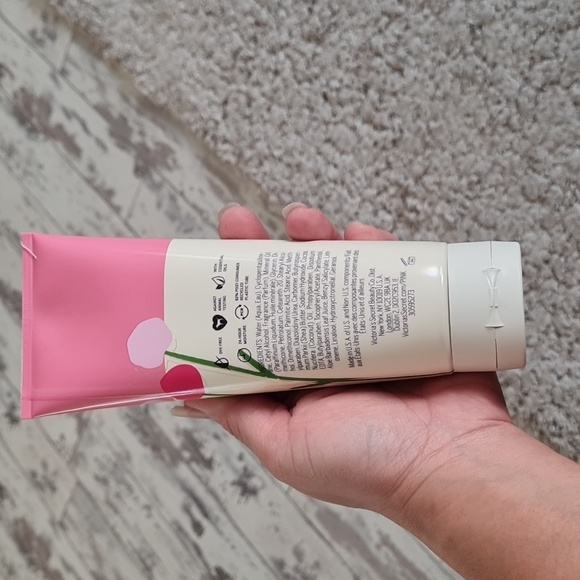 PINK BERRY LOTION - Picture 2 of 7